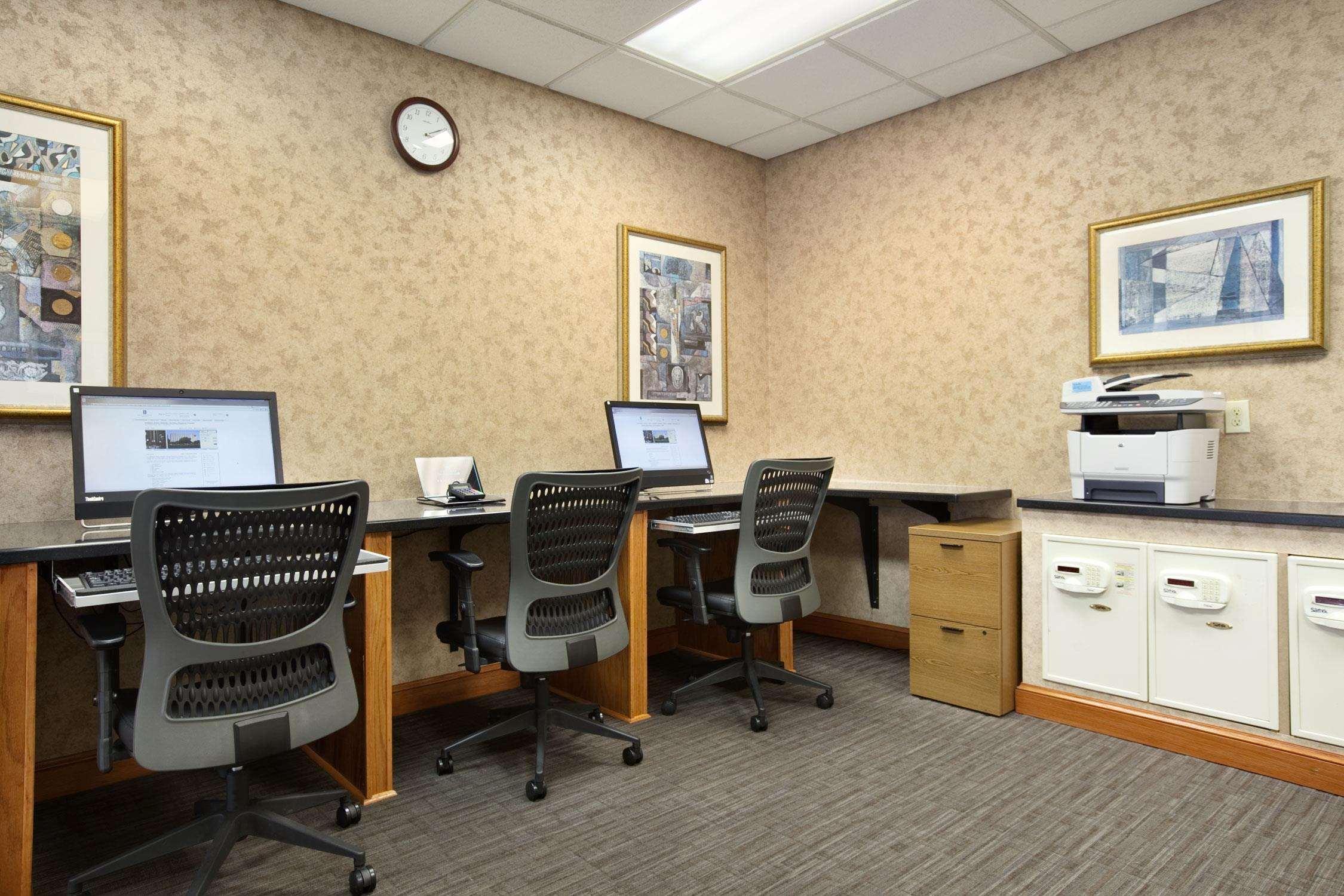 Embassy Suites By Hilton Raleigh Durham Research Triangle Cary Affari foto